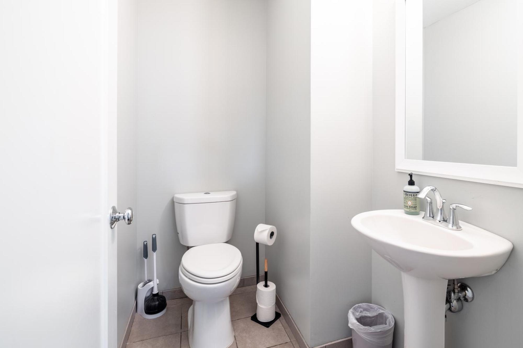 Luxury Downtown Townhome Unit 14 Cleveland Extérieur photo