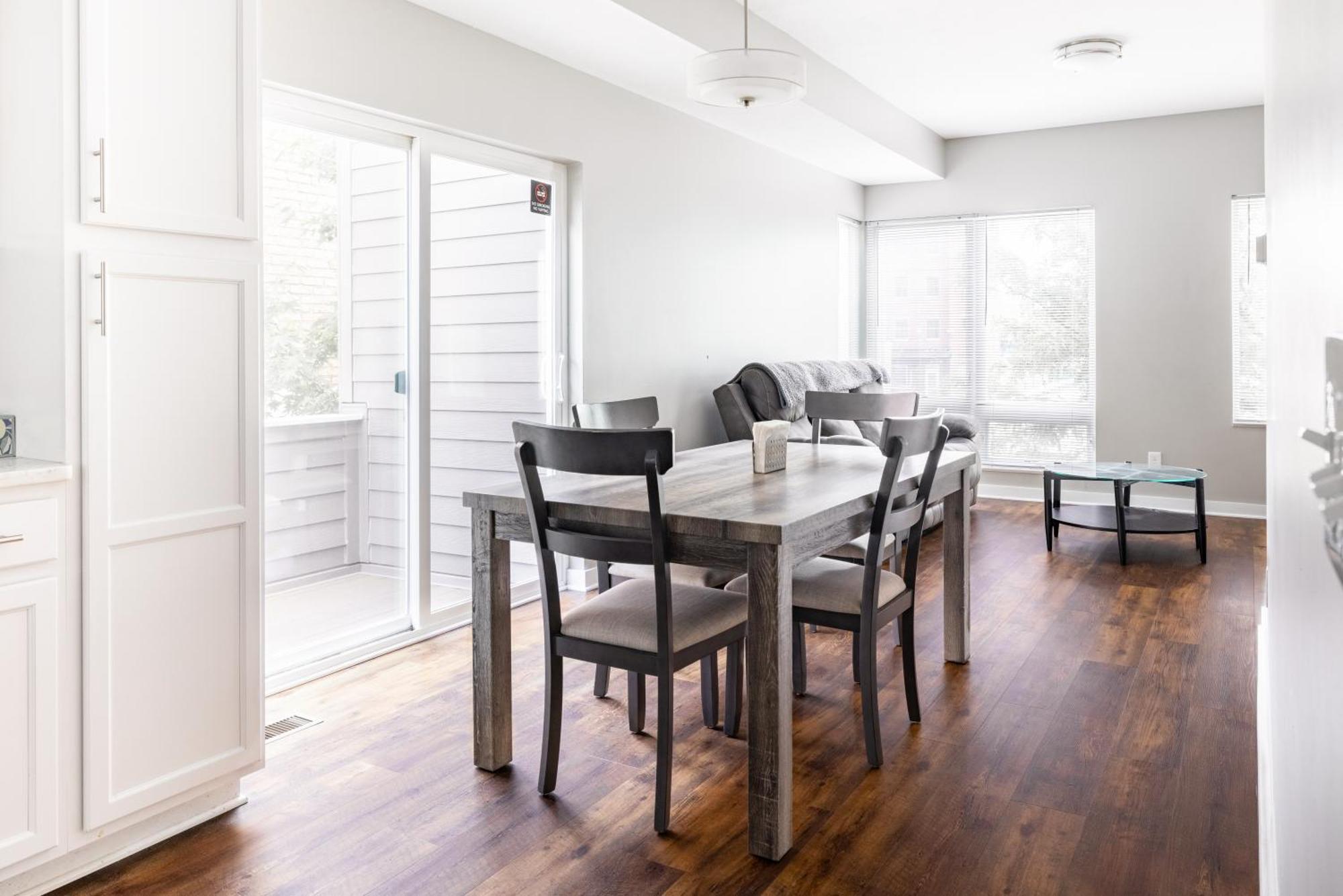 Luxury Downtown Townhome Unit 14 Cleveland Extérieur photo